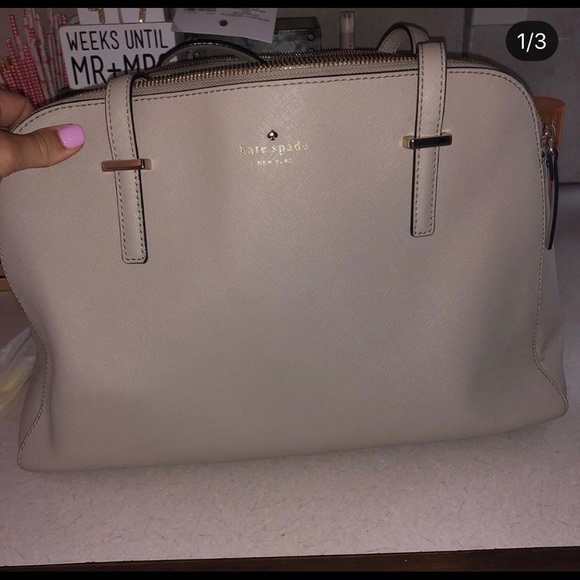 Kate spade purse - Picture 1 of 3